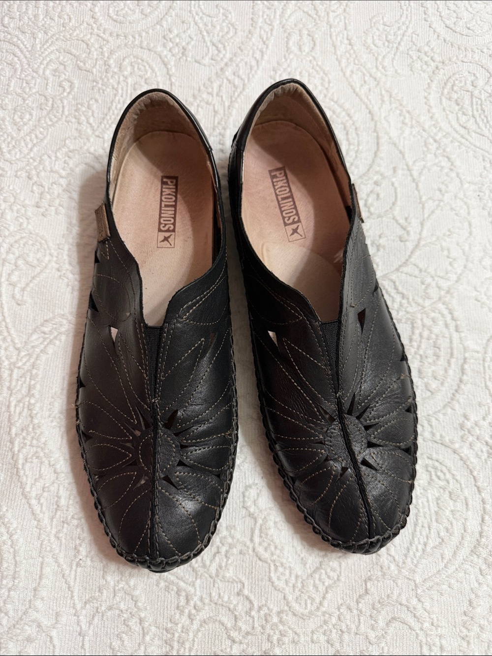 PIKOLINOS Size 40/9 US Black Leather Slip-On Loafers with Floral Cutouts